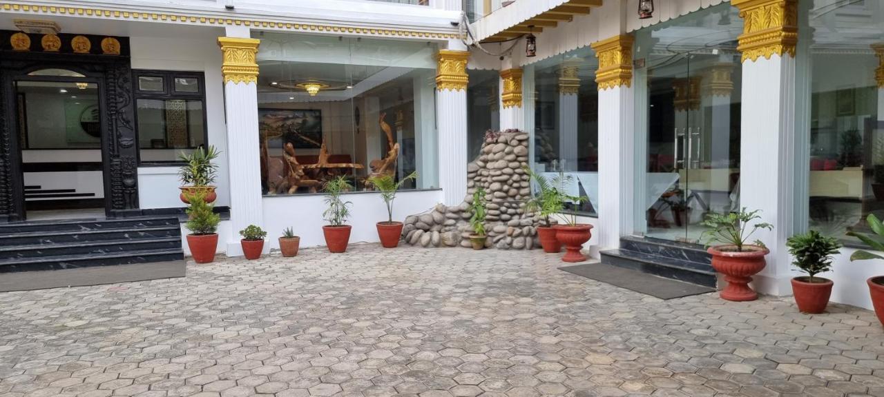 Durbar Hotel&Residence Kathmandu Buitenkant foto