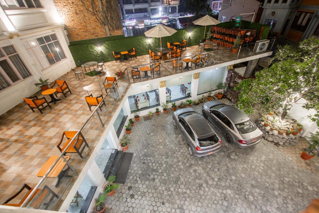Durbar Hotel&Residence Kathmandu Buitenkant foto