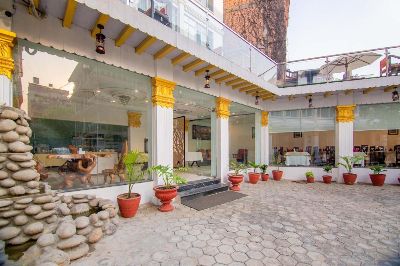 Durbar Hotel&Residence Kathmandu Buitenkant foto
