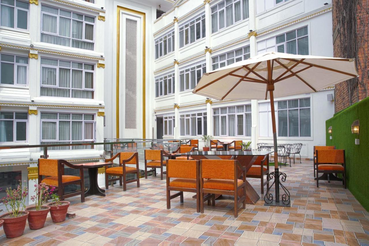 Durbar Hotel&Residence Kathmandu Buitenkant foto