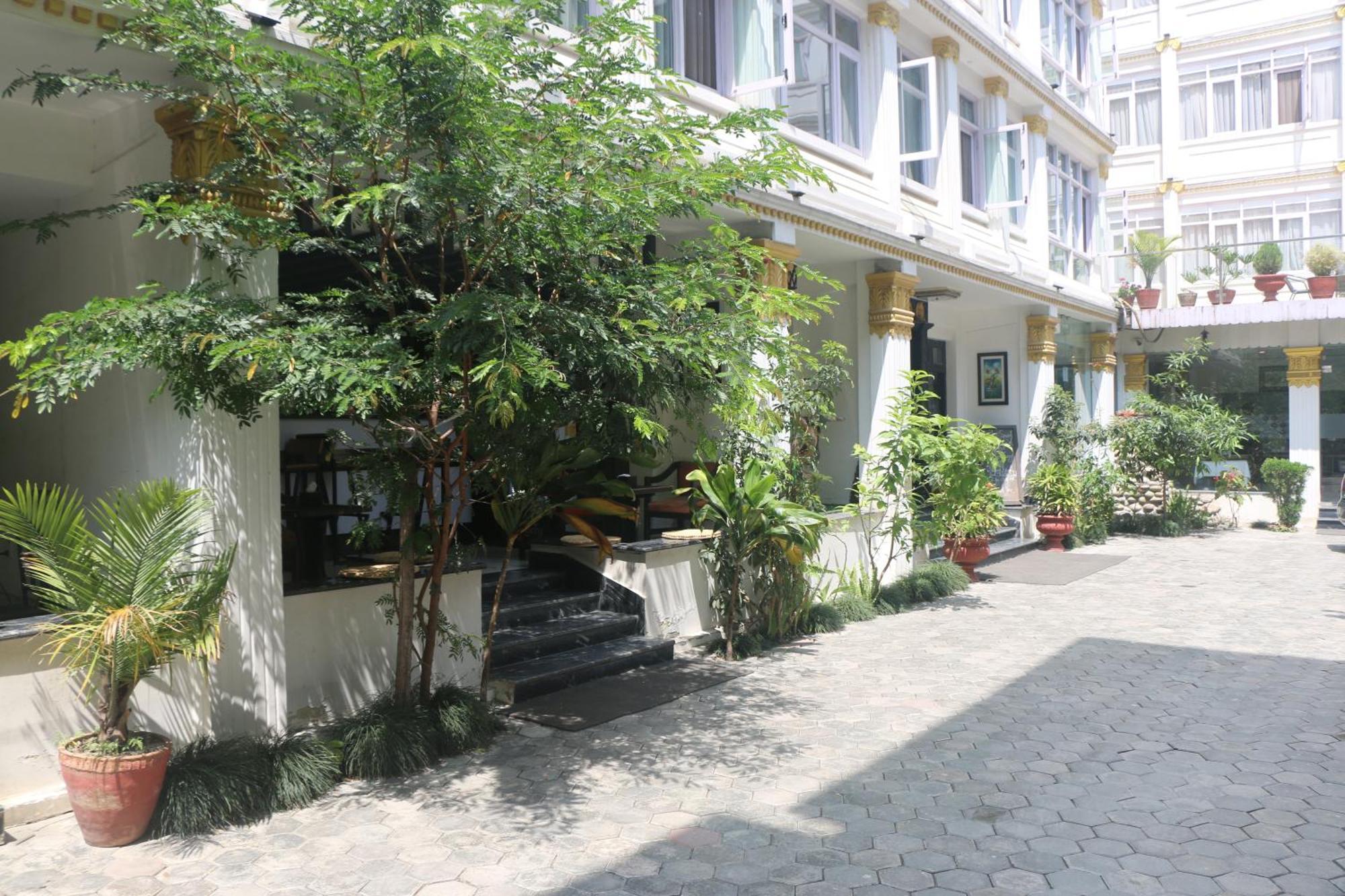 Durbar Hotel&Residence Kathmandu Buitenkant foto