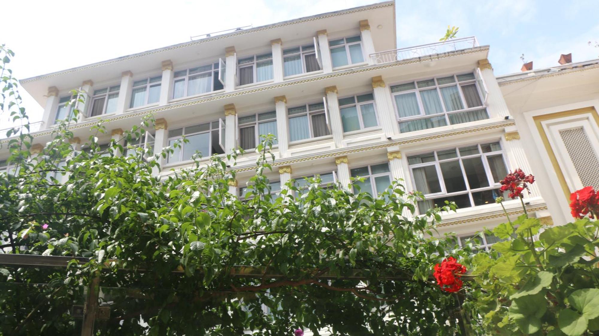 Durbar Hotel&Residence Kathmandu Buitenkant foto